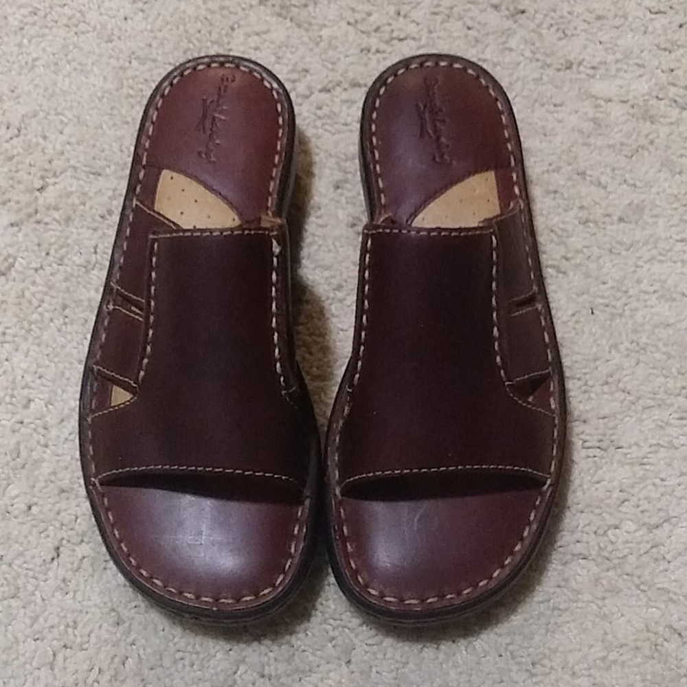 Brown's Landing woman's sandals